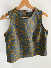 Load image into Gallery viewer, The Tailored Shell Top